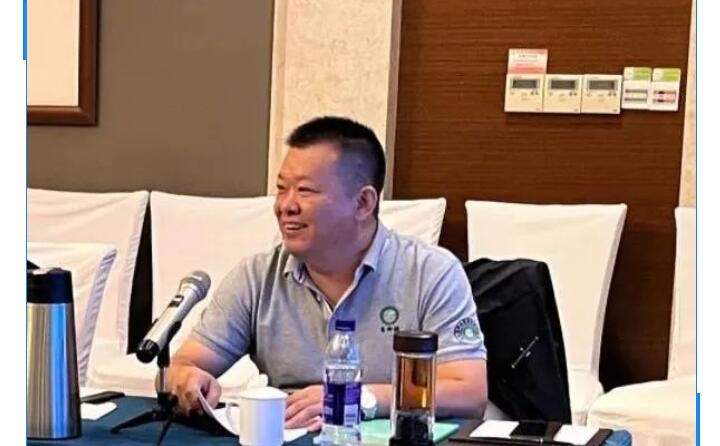 為激發(fā)員工工作積極性，激勵員工完成公司各項(xiàng)目標(biāo)，促進(jìn)公司與員工的雙贏發(fā)展，集團(tuán)總經(jīng)理孫寧波宣貫激勵政策